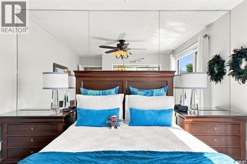 273 Carleton Drive, Saskatoon, SK - Indoor Photo Showing Bedroom