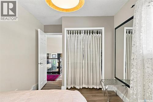 273 Carleton Drive, Saskatoon, SK - Indoor Photo Showing Bedroom