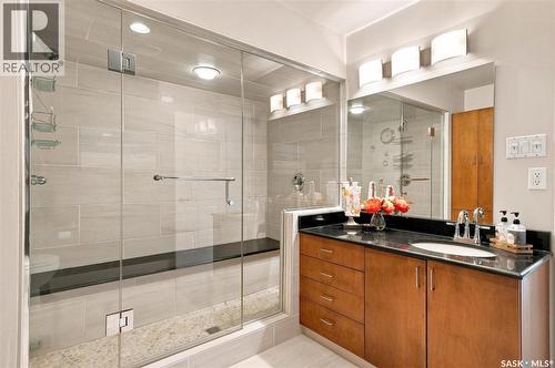 273 Carleton Drive, Saskatoon, SK - Indoor Photo Showing Bathroom