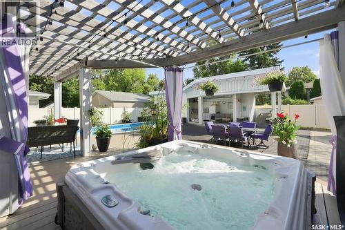 273 Carleton Drive, Saskatoon, SK - Outdoor With Deck Patio Veranda