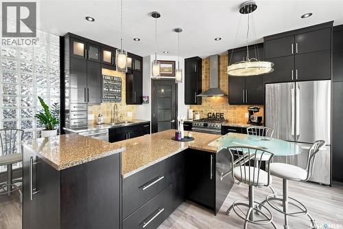 273 Carleton Drive, Saskatoon, SK - Indoor Photo Showing Kitchen With Stainless Steel Kitchen With Upgraded Kitchen