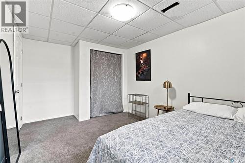 554 Lynd Place, Saskatoon, SK - Indoor Photo Showing Bedroom