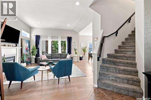 554 Lynd Place, Saskatoon, SK - Indoor Photo Showing Living Room With Fireplace