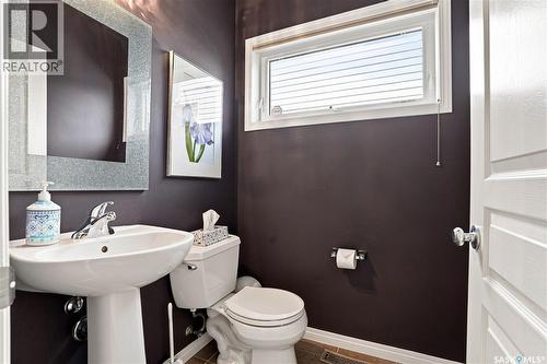 554 Lynd Place, Saskatoon, SK - Indoor Photo Showing Bathroom