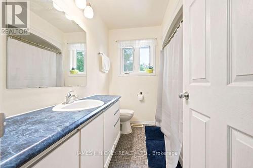 4 Banting Drive, Deep River, ON - Indoor Photo Showing Bathroom