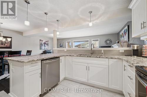 235 Spencer Drive, Centre Wellington (Elora/Salem), ON - Indoor Photo Showing Kitchen With Upgraded Kitchen
