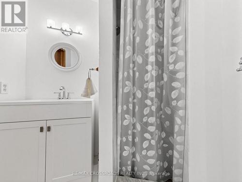 108 Anthony Lane, Vaughan, ON - Indoor Photo Showing Bathroom