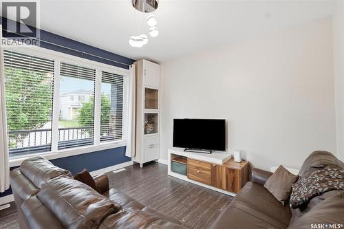 1040 Kolynchuk Crescent, Saskatoon, SK - Indoor Photo Showing Living Room
