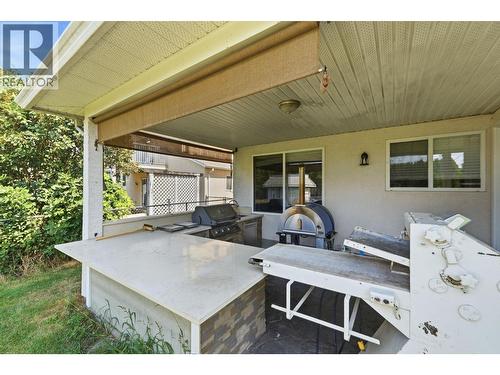 348 Phipps Crescent, Kelowna, BC - Outdoor With Deck Patio Veranda With Exterior