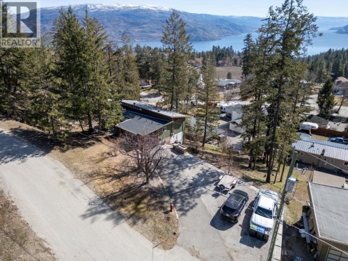 6333 Forest Hill Drive  Peachland, BC V0H 1X8