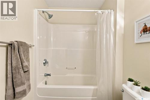 703 Meadows Boulevard, Saskatoon, SK - Indoor Photo Showing Bathroom