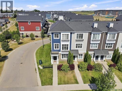 703 Meadows Boulevard, Saskatoon, SK - Outdoor