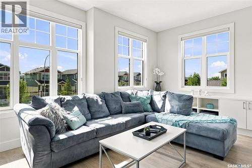 703 Meadows Boulevard, Saskatoon, SK - Indoor Photo Showing Living Room