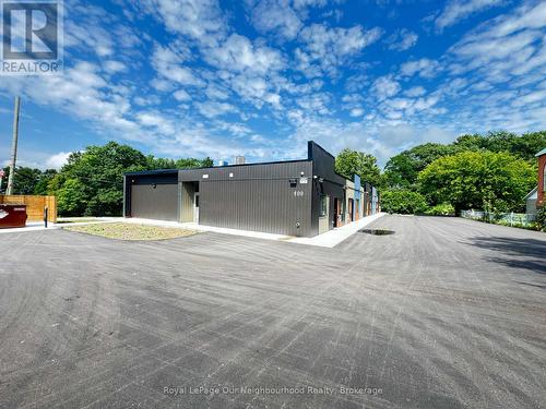2 - 199 PINE STREET , Tay (Waubaushene), Ontario L0K 2C0 3