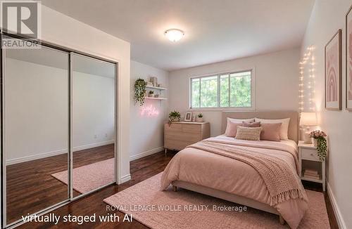 109 White Oak Place, Waterloo, ON - Indoor Photo Showing Bedroom