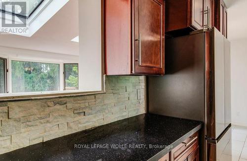 109 White Oak Place, Waterloo, ON - Indoor Photo Showing Kitchen
