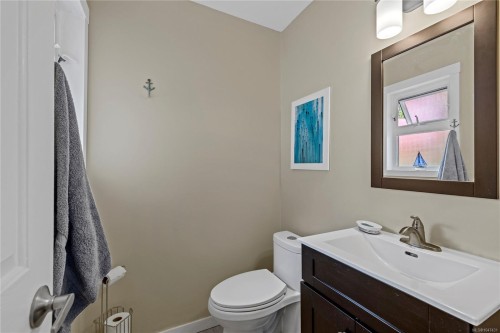 1253 Ormonde Rd, French Creek, BC 