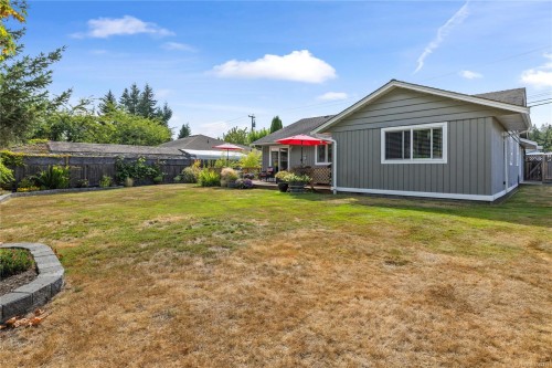 1253 Ormonde Rd, French Creek, BC 