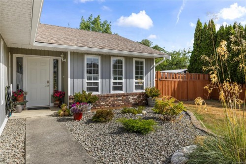 1253 Ormonde Rd, French Creek, BC 