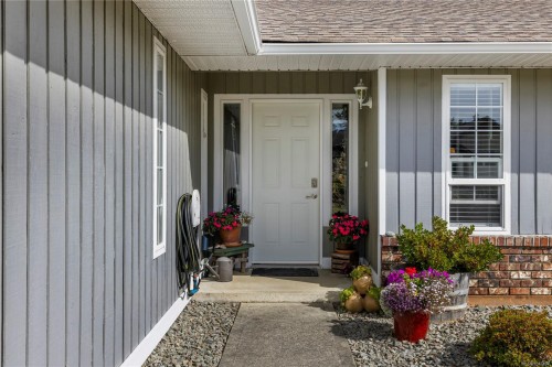 1253 Ormonde Rd, French Creek, BC 