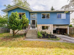 3941 Larchwood Dr Saanich, BC V8N 5L5
