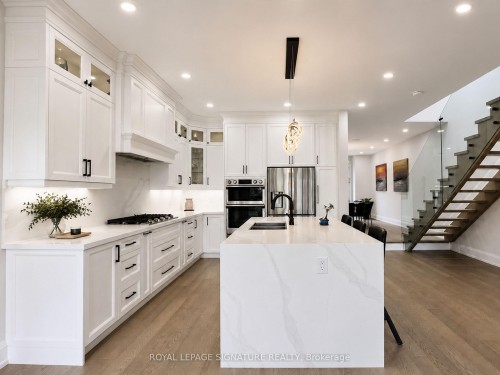 920 Fourth Street, Mississauga, ON 