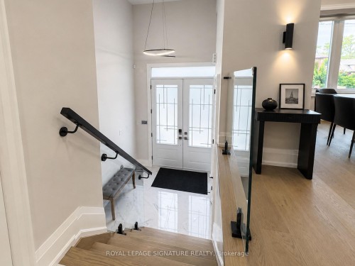 920 Fourth Street, Mississauga, ON 
