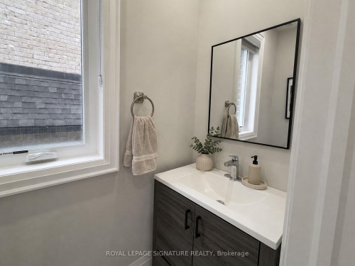 920 Fourth Street, Mississauga, ON 