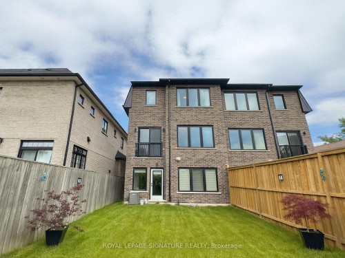 920 Fourth Street, Mississauga, ON 