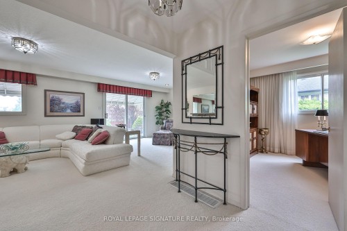 14 Logstone Crescent, Toronto, ON - Indoor