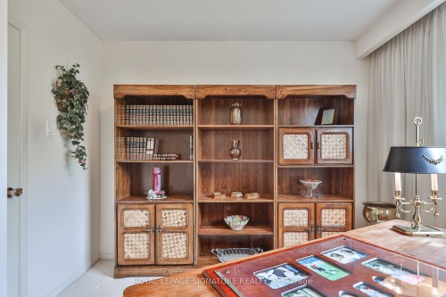 14 Logstone Crescent, Toronto, ON - Indoor