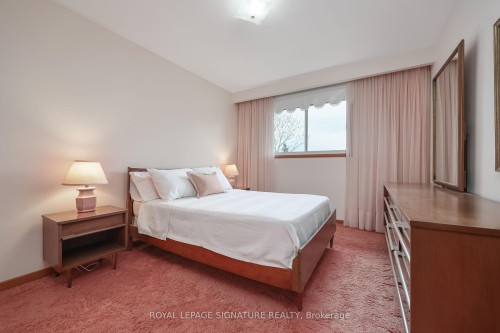 14 Logstone Crescent, Toronto, ON - Indoor Photo Showing Bedroom