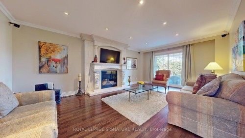 1534 Carrington Road, Mississauga, ON - Indoor Photo Showing Living Room With Fireplace