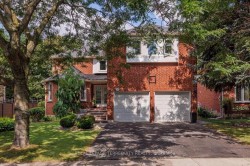 1207 Dogwood Crescent  Oakville, ON L6J 7J2