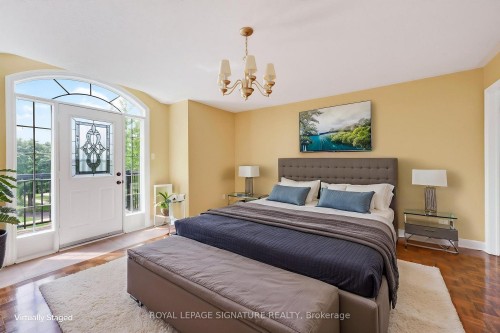 6847 Simpson Pioneer Trail, Mississauga, ON - Indoor Photo Showing Bedroom