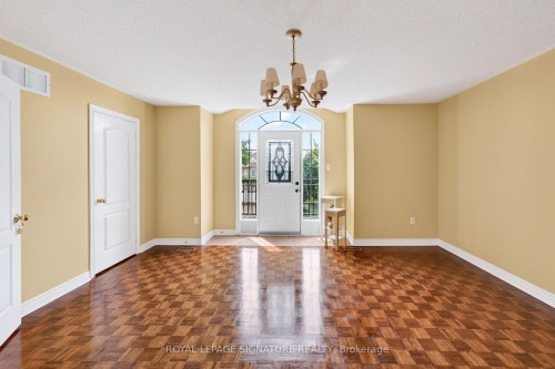 6847 Simpson Pioneer Trail, Mississauga, ON - Indoor Photo Showing Other Room