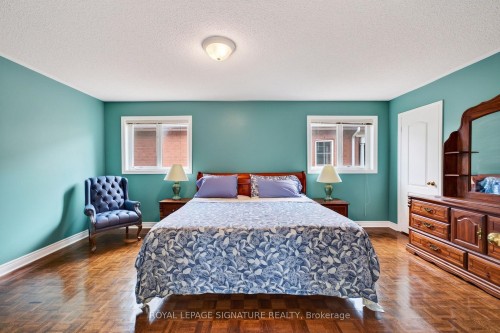 6847 Simpson Pioneer Trail, Mississauga, ON - Indoor Photo Showing Bedroom