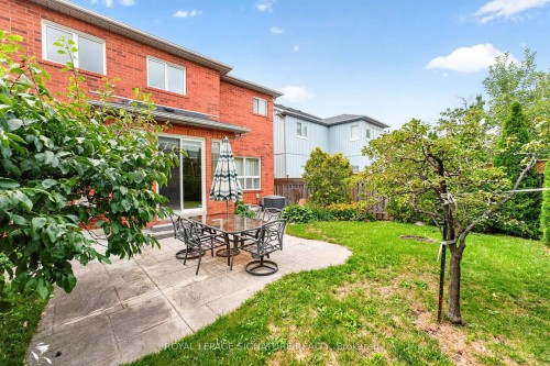 6847 Simpson Pioneer Trail, Mississauga, ON - Outdoor