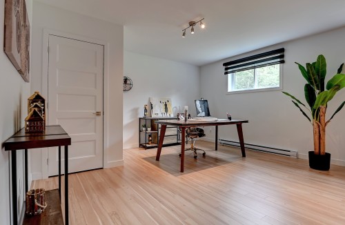 Salle familiale - 115 Ch. Vézina, Saint-Jean-De-Matha, QC - Indoor Photo Showing Office