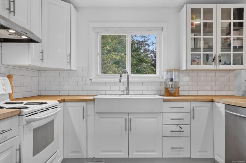 568 Salish St, Comox, BC 