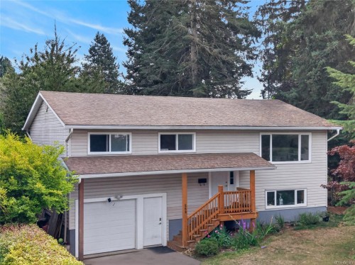 568 Salish St, Comox, BC 