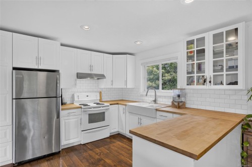568 Salish St, Comox, BC 