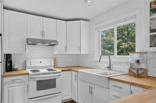 568 Salish St, Comox, BC 