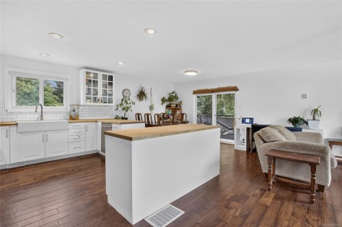 568 Salish St, Comox, BC 