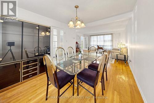 25 Malcolm Crescent, Brampton, ON - Indoor Photo Showing Dining Room