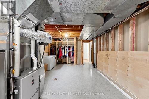 25 Malcolm Crescent, Brampton, ON - Indoor Photo Showing Basement