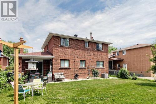 25 Malcolm Crescent, Brampton, ON - Outdoor