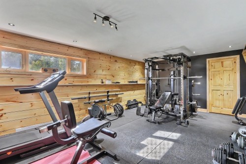 Family Room - 1004 Rue Roy, Rouyn-Noranda, QC 