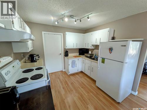 7307 Dalgliesh Drive, Regina, SK - Indoor Photo Showing Kitchen