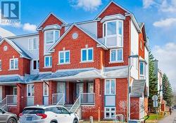 442 BRISTON PRIVATE  Ottawa, ON K1G 5R4